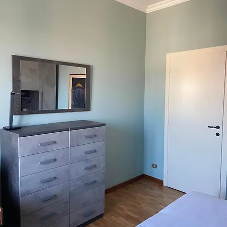 Appartement Bright 3 Bed With Balcony Overlooking Navigli! Milan