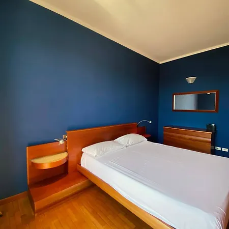 Bright 3 Bed With Balcony Overlooking Navigli!
