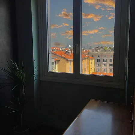 Appartement Bright 3 Bed With Balcony Overlooking Navigli!
