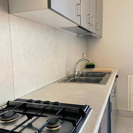 Bright 3 Bed With Balcony Overlooking Navigli! Appartement