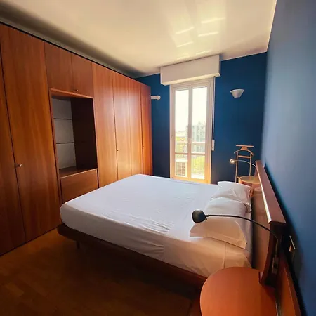 Bright 3 Bed With Balcony Overlooking Navigli!