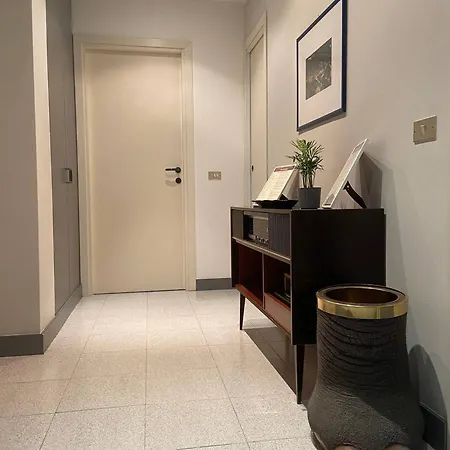 Appartement Bright 3 Bed With Balcony Overlooking Navigli! *